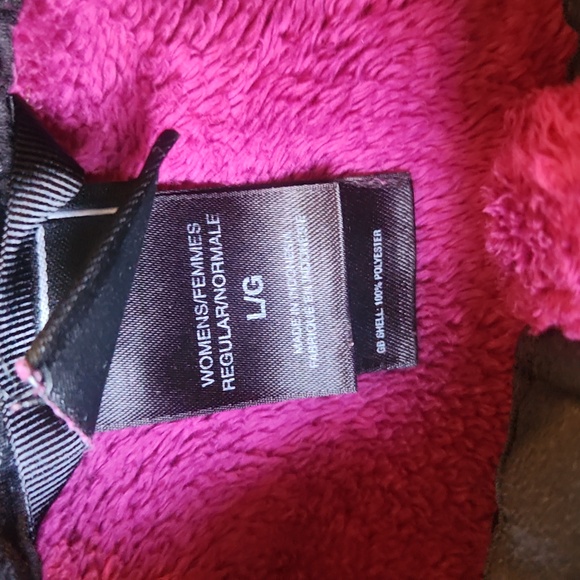 The North Face Fleece Jacket - Picture 3 of 4